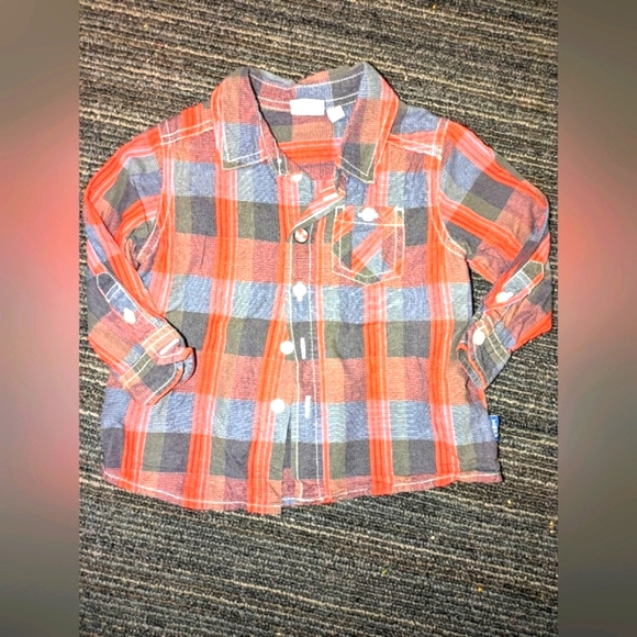 👉10/10$ Buttons Down Shirts 6-9M - Picture 2 of 5